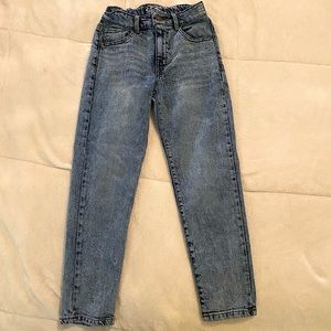 High-rise dark wash girlfriend jeans, art class